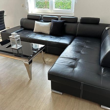 Appartamento Traumhafte Haushaelfte Mit Kamin, Garten & Whirlpool Berlino Esterno foto